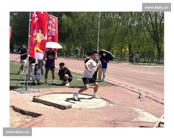 拼尽全力超越自我在比赛中展现坚定信念与不懈努力 拼尽全力超越自我在比赛中展现坚定信念与不懈努力